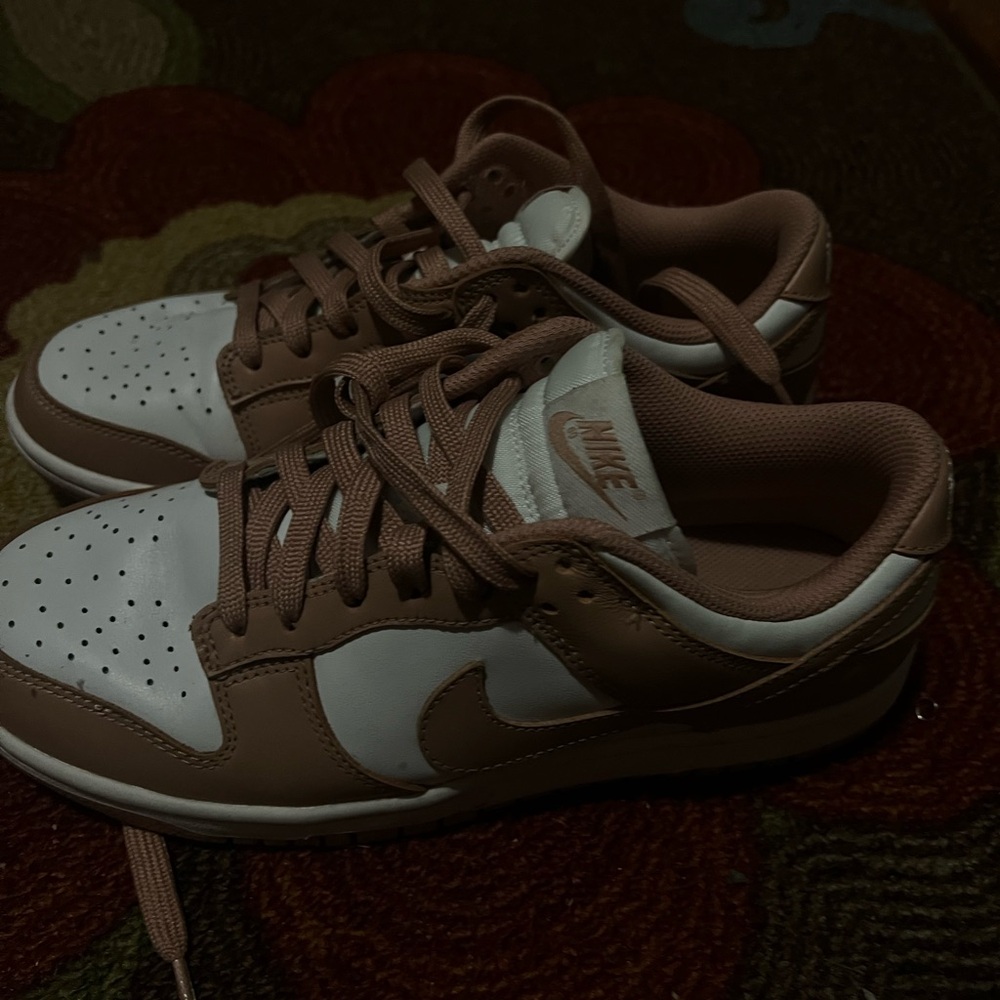 Light pink dunks